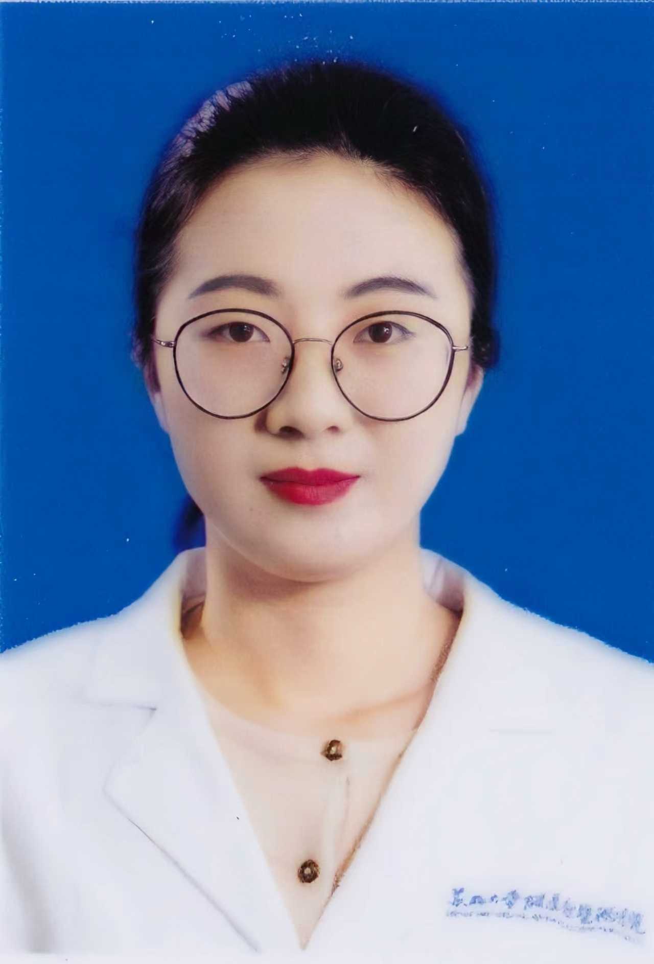 冯依依